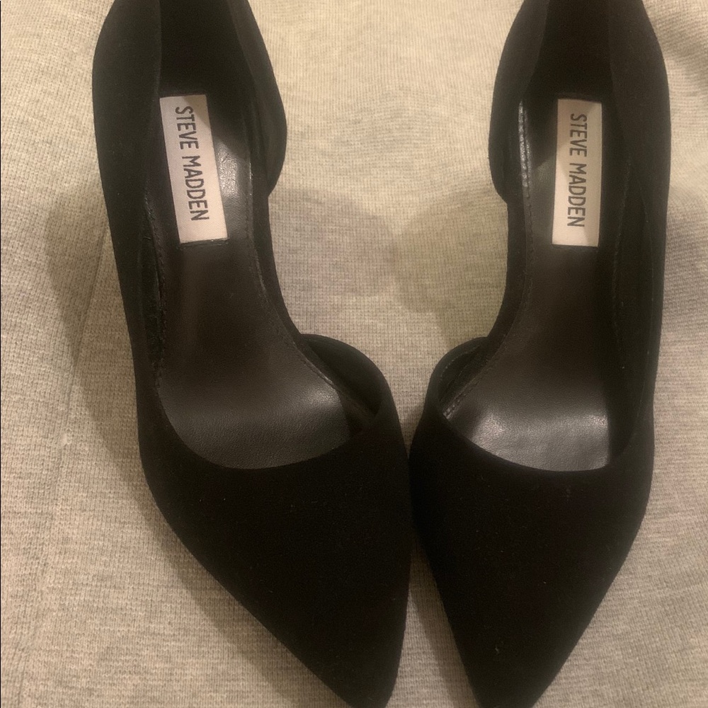 Steve Madden Florey Suede Kitten Heel Pump